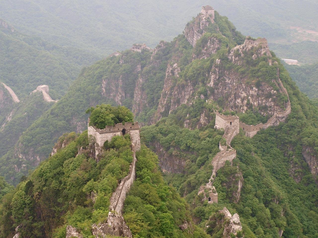 Dragon sculpture discovered along Great Wall of China