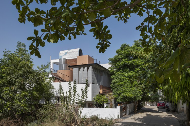 The Vaulted House  / Vrushaket Pawar + Architects (VP+A) - Image 20 of 27